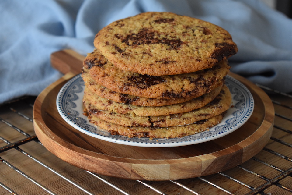 cookies med melormelarver og chokolade cookies med melormelarver og chokolade